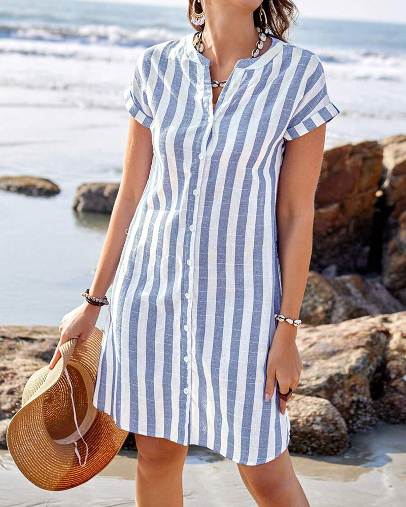 Mara – Vestido Camisero de Rayas con Botones y Manga Corta